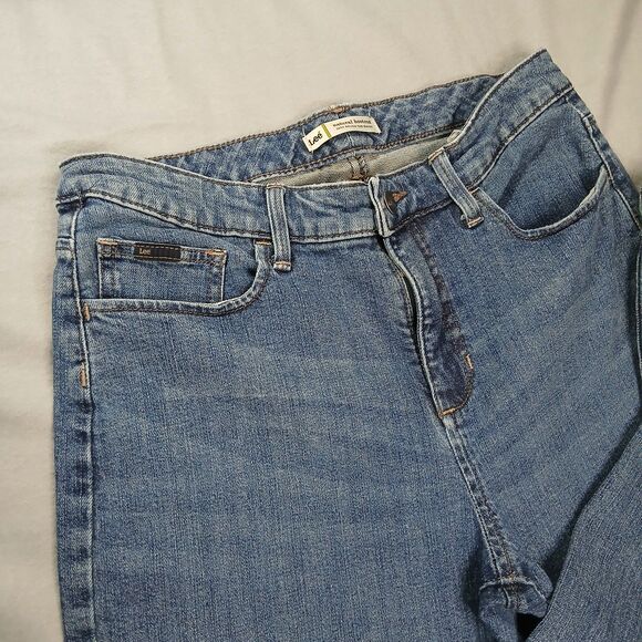 Lee Natural Bootcut Jeans Just Below Waist Denim Pockets Stretch Womens size: 10 - Picture 6 of 9